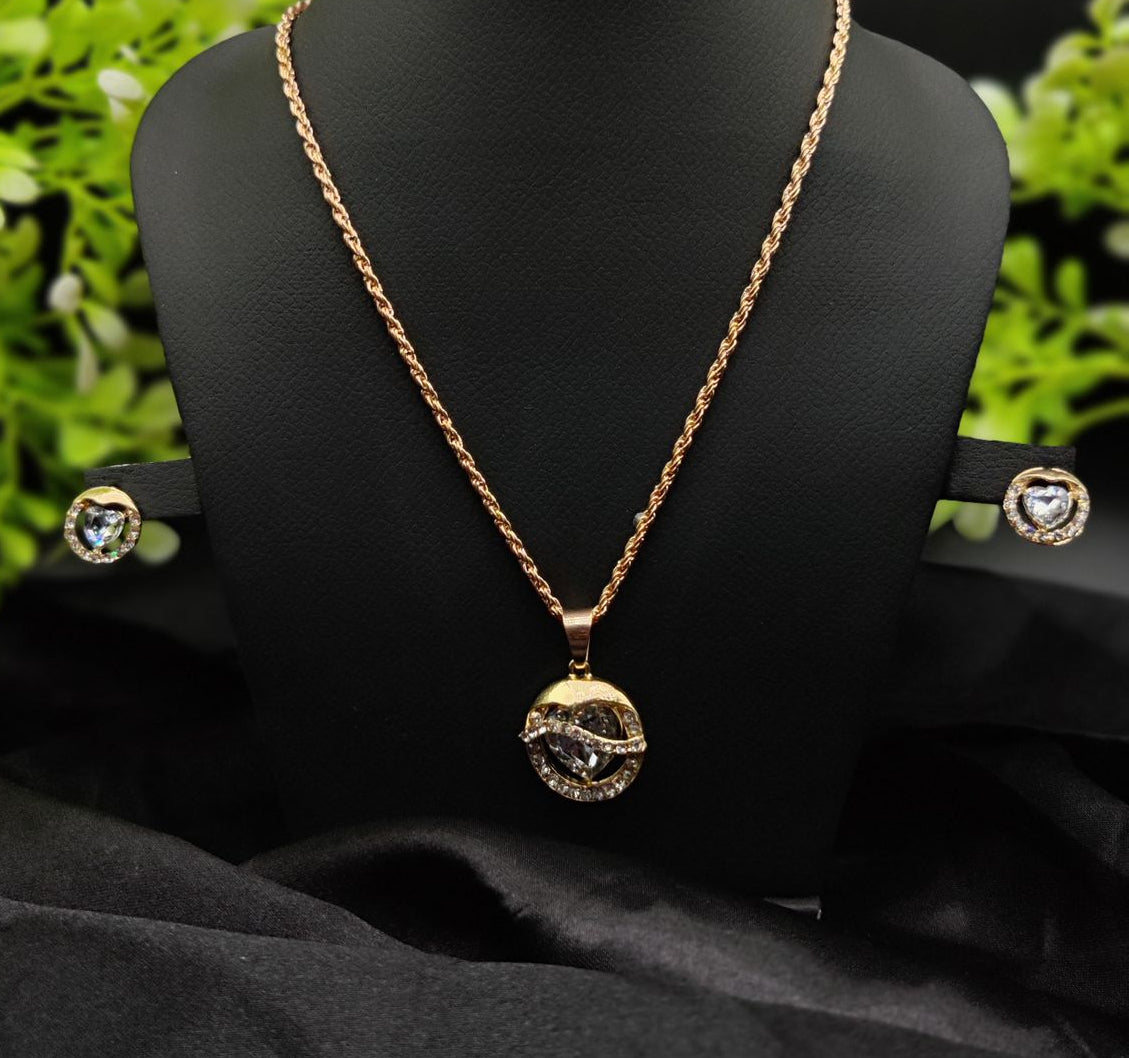 Elegance Gold Pendant Necklace