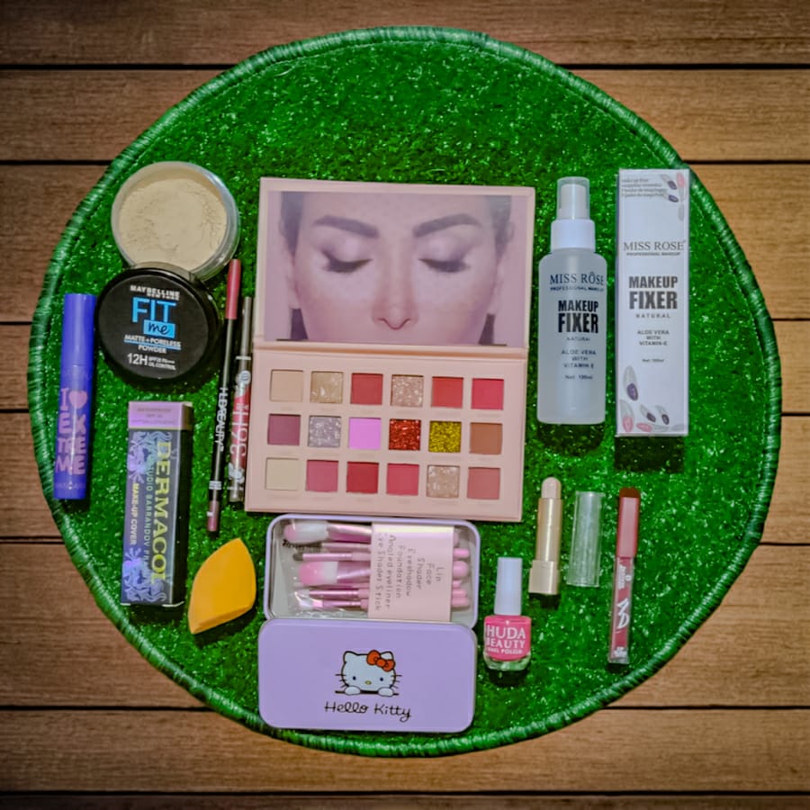 12 In 1 Makeup Deal Foundation